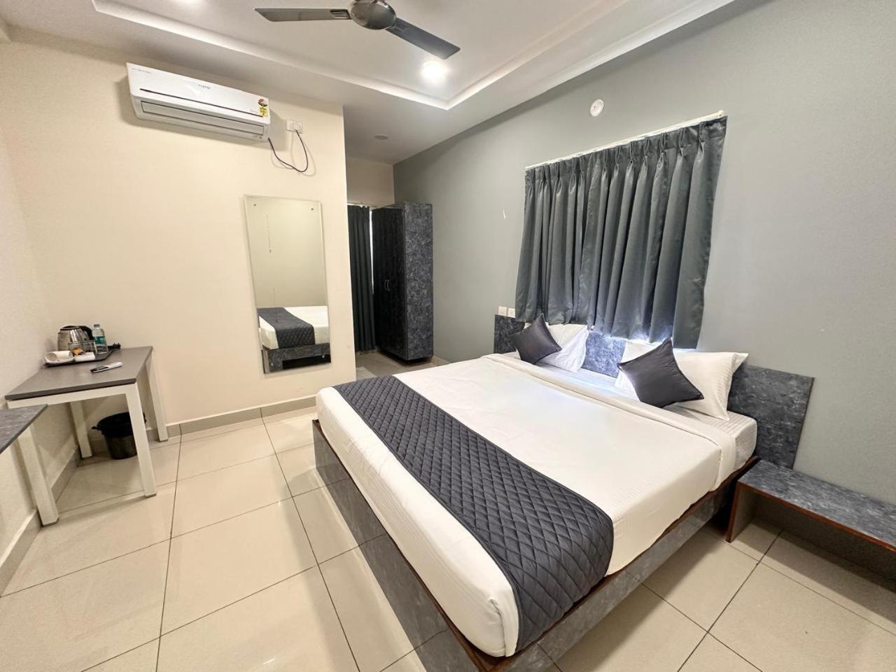 Hotel Aerotel,Hyderabad 商沙巴 外观 照片