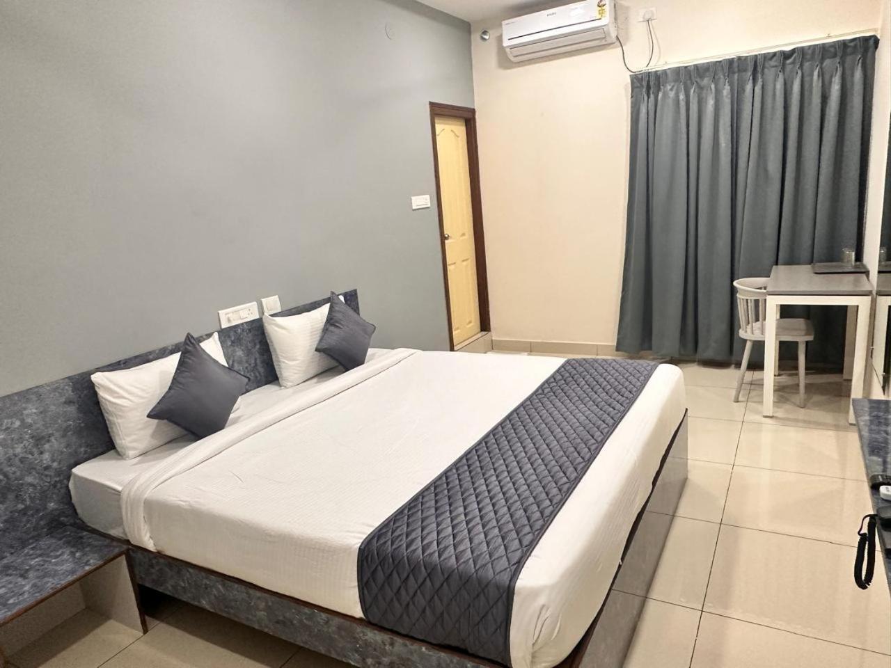 Hotel Aerotel,Hyderabad 商沙巴 外观 照片